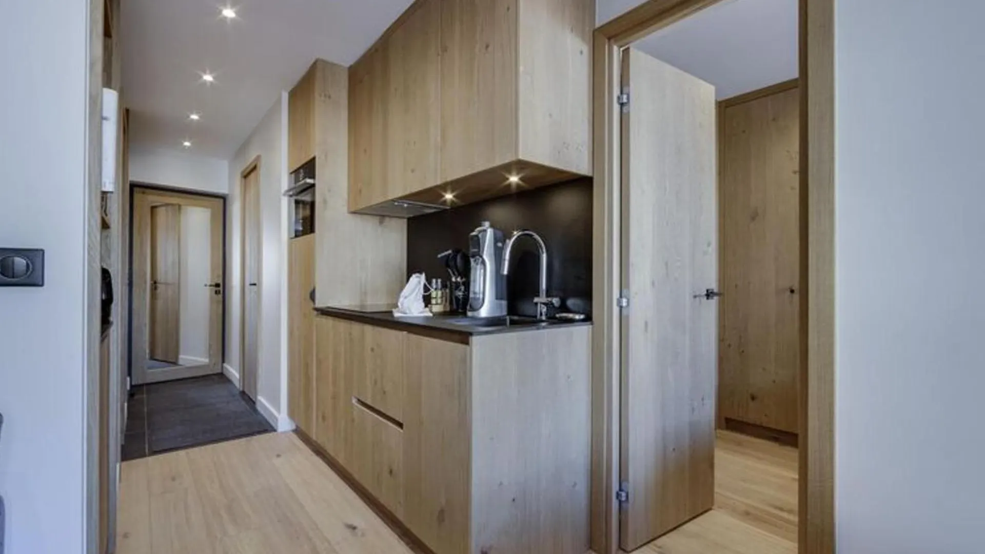 Daire Charmant 3 Pieces Avec Parking, Wifi, Et Proche Remontees A Val D'Isere - Fr-1-567-90