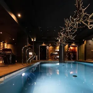 4* Отель Avenue &